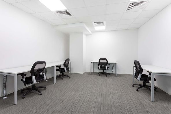 All-inclusive access to professional office space for 5 persons in West Allis